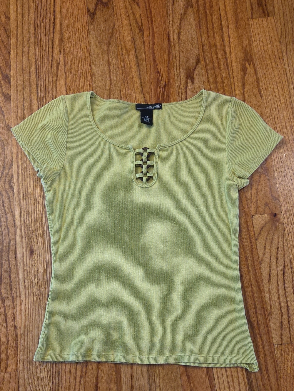 Short Sleeve Scoop Neck Knit Top with Brown Rings Detail - Olive Green Size: SP